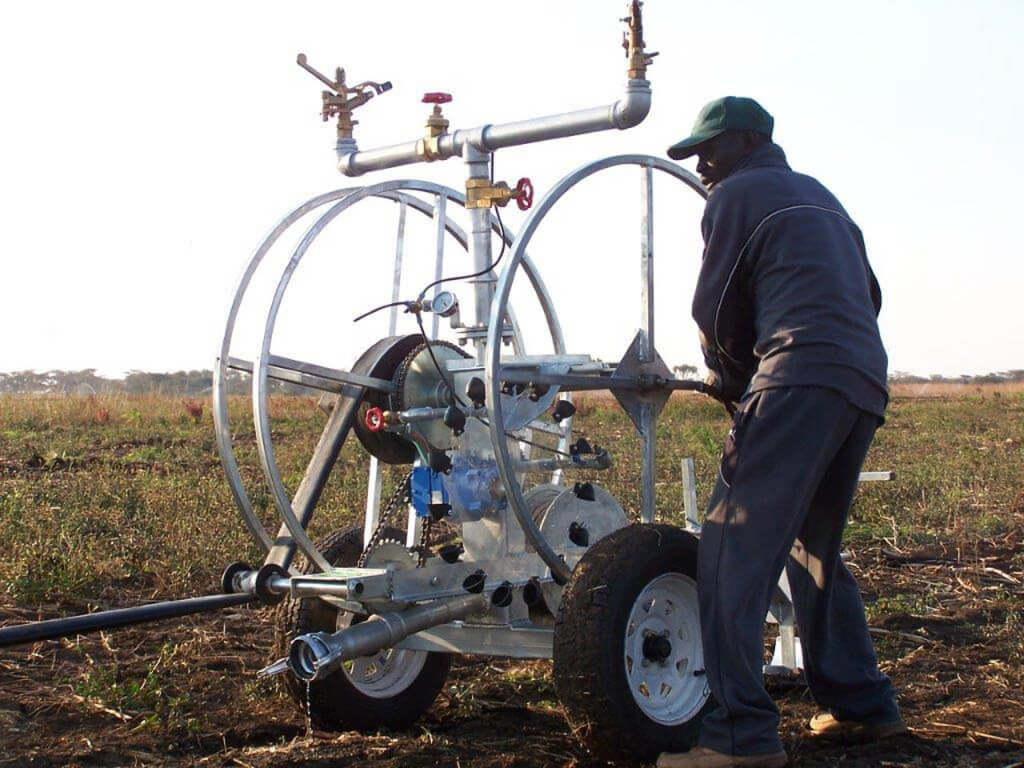 rainmaker-200-irrigation-systems-2-wheel-4-wheel-available-rotrix